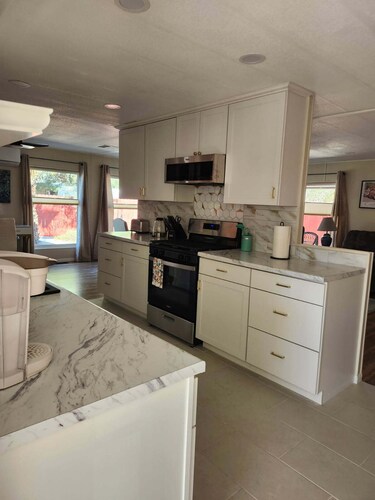 2 Bdr 2 Ba house #51 Borrego Spring Ca 55+ Road Runner community golf pool pball