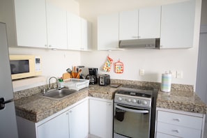 Fridge, microwave, oven, stovetop