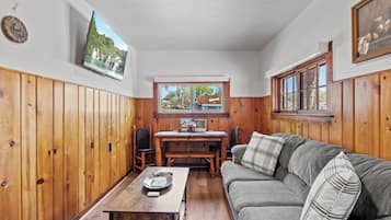 Cabin, Patio, Mountain View | Living area