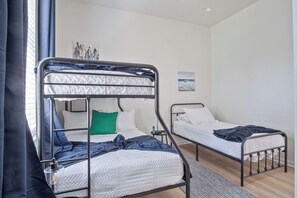 Apartment (3 Bedrooms)
