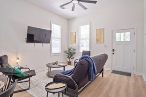 Apartment (3 Bedrooms) | Living area | 50-inch TV with digital channels - Walk to Riverwalk! 3br/2ba Gem Near Fun Downtown! (San Antonio)