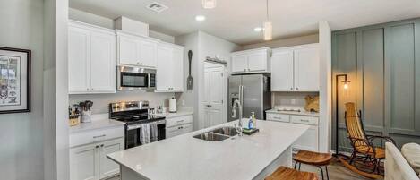 Fridge, microwave, oven, dishwasher