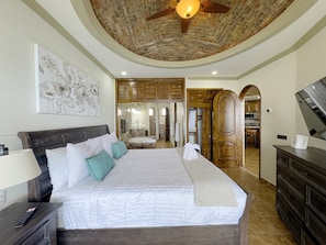 2 bedrooms, Internet, bed sheets, wheelchair access