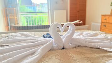 2 Schlafzimmer, Zimmersafe, Bügeleisen/Bügelbrett, Reisekinderbett