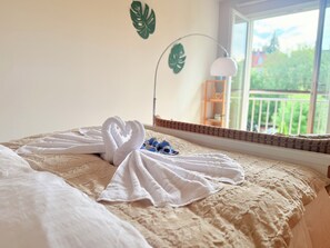 2 bedrooms, in-room safe, iron/ironing board, travel crib