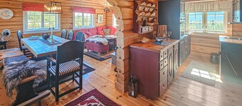 Lovely home in Røn with house a mountain view