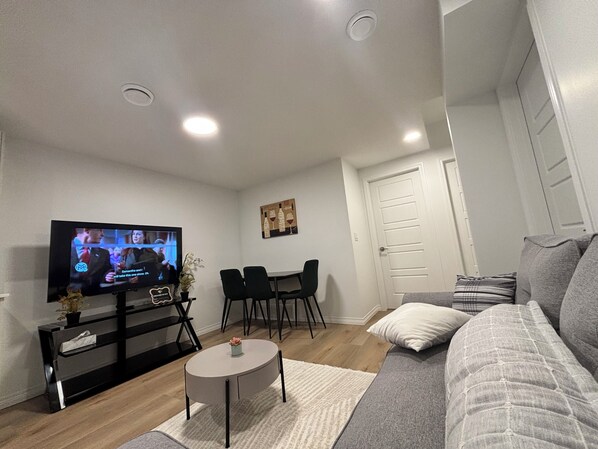 Smart TV, books