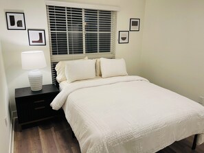 3 bedrooms, iron/ironing board, bed sheets