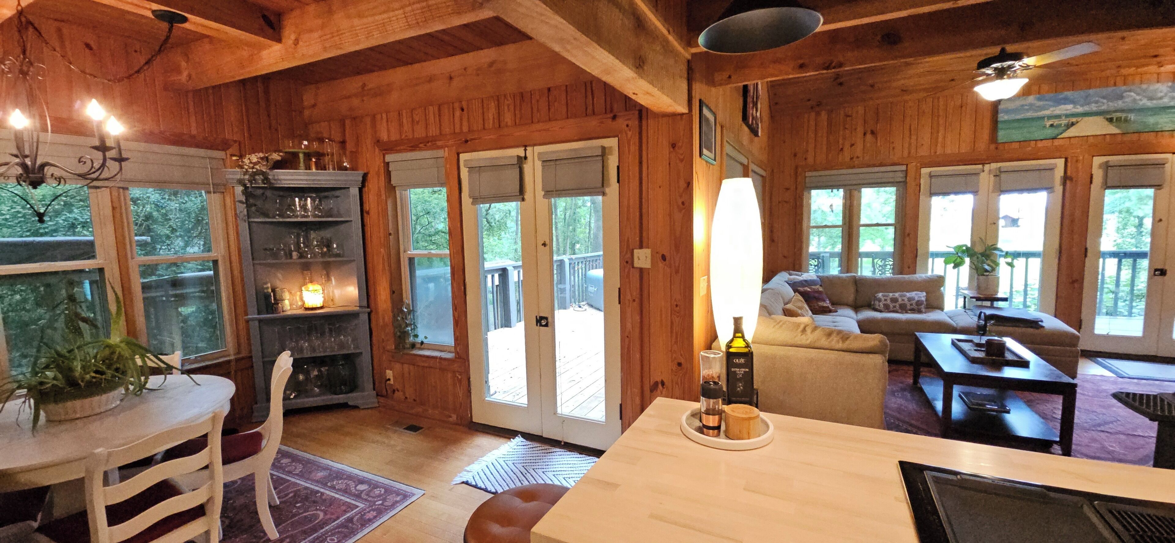 Peaceful 4-bedroom Lakehouse In Tallahassee - Tallahassee, FL