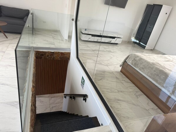 2 habitaciones, tabla de planchar con plancha y wifi 