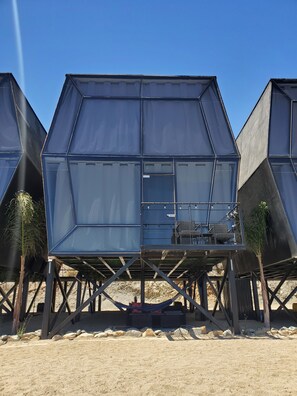 Property grounds - Viña Vista Charming 2-bedroom cabin in beautiful Valle de Guadalupe (Guadalupe)