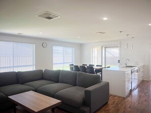 Living area - 24 Darcy Drive, Boorooma (Wagga Wagga)