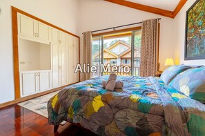 4 bedrooms, internet, bed sheets
