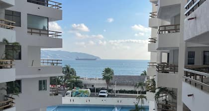 Acapulco: Amazing Apartment in a Prime Location!