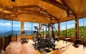 Fitness facility - Majestic Vistas, Hot Tub Soaks, Fireside Sips, Game Nights & Resort Sauna Steams - On Eagles Wings (Sevierville)