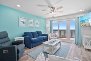 TV connectée, baby-foot, table de tennis de table, livres