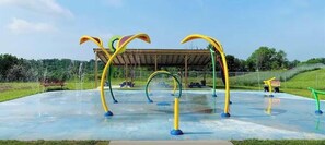 Children's area - 3-bedroom modern mid century cabin! 
Hot tub, fire pit and lake front (Dry Ridge)