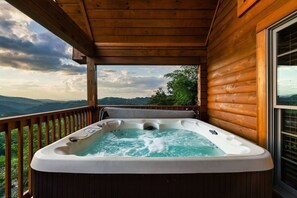 Outdoor spa tub
