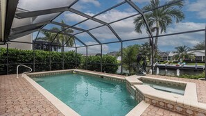 Unclassified image, 5 of 27, button