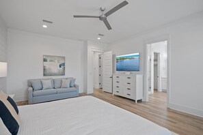 7 bedrooms, iron/ironing board, free WiFi, bed sheets - Tidal Time Estate Sleeps 16 Private Pool Game Room Near Beach (Miramar Beach)