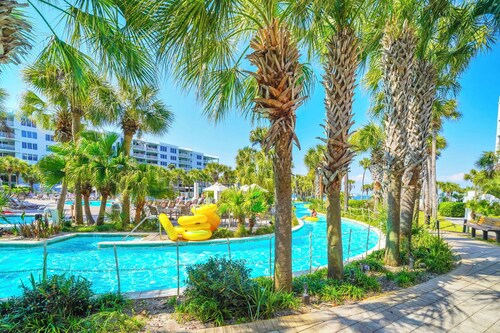 Lazy River! Walk To Beach! Grill DWSL02