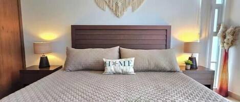 2 dormitorios, tabla de planchar con plancha, wifi y ropa de cama