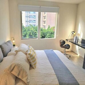 3 soveværelser, strygejern/strygebræt, internetforbindelse, sengetøj