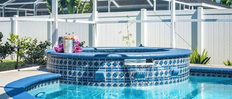 Opvarmet pool