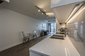 Interior - Luxe 1BR Apt with Pool, GYM and On-Site Theater (Halifax)