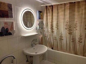 Bathroom - Casa De Horyea 2 - الميرغني (Cairo Governorate)