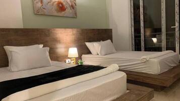 3 bedrooms, internet, bed sheets