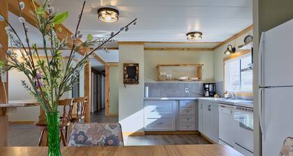 3-bedroom house in enchanting Hillcrest Mine with AC