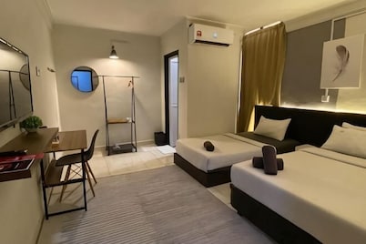 Andiana Hotel & Lodge