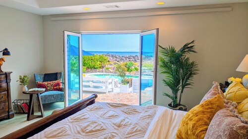 Luxury Oceanfront Retreat – Sauna, Pool, Sunset Views San Miguel Surf break