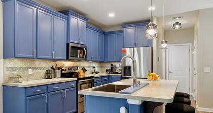 Spacious 4-BR Pooler Retreat — Minutes to Downtown Savannah & Tybee