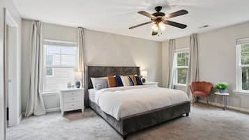 4 bedrooms, iron/ironing board, WiFi, bed sheets