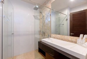 Bathroom - 2BR comfort Bangtao Nightlife C178 (Choeng Thale)