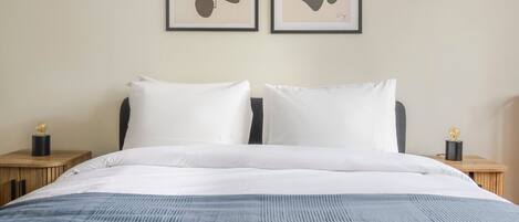 3 chambres, fer et planche à repasser, Wi-Fi, draps fournis