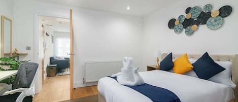 1 bedroom, iron/ironing board, travel cot, free WiFi