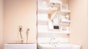 Comfort Quadruple Room | Bathroom | Shower, hair dryer - Tokyo Biyori Hotel (Sumida)