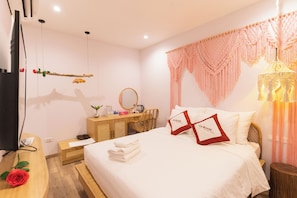 Standard Double Room | Premium bedding, desk, rollaway beds, free WiFi