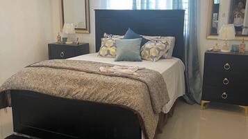 2 Schlafzimmer, Bügeleisen/Bügelbrett, kostenloses WLAN, Bettwäsche