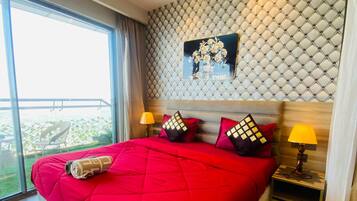 Iron/ironing board, internet, bed sheets