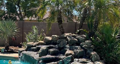 Private room in gated community Peoria, AZ