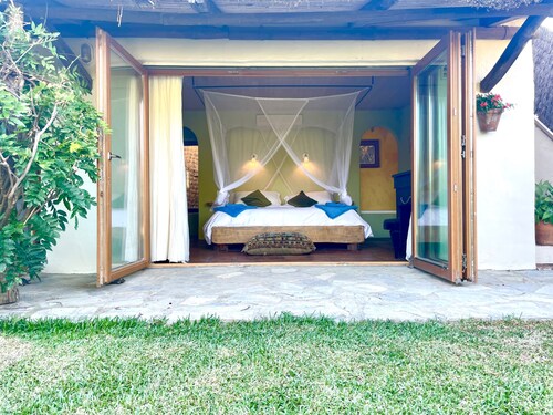 Las Palomitas Coastal Retreat in Tarifa sleeps 6