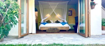 Las Palomitas Coastal Retreat in Tarifa sleeps 6