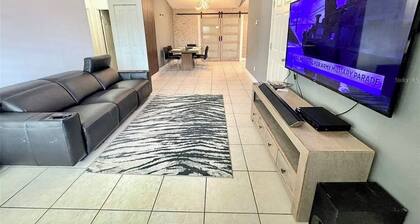 Charming 2-bedroom house in enchanting Casselberry with AC