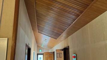 Bahagian dalam