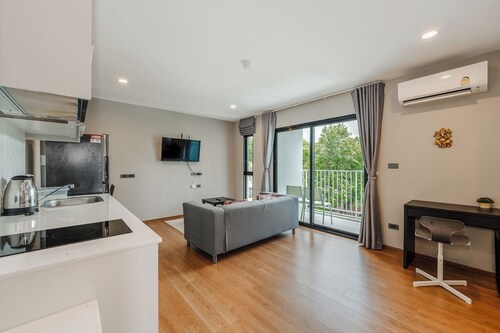 Modern Condo Walk to Rawai Beach C188