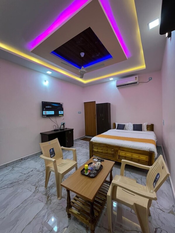 Single Room, Beach View | Free WiFi - sea wave beach resort (Bahur)